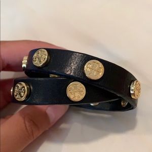 Tory Burch leather double wrap bracelet in black